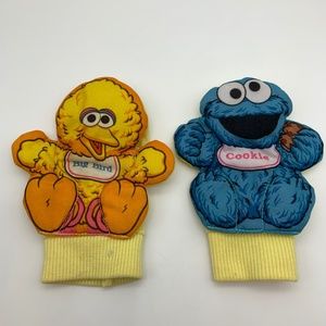 Vintage Playskool Baby Sesame Street Cookie Monster & Big Bird Foot Jingles 1988